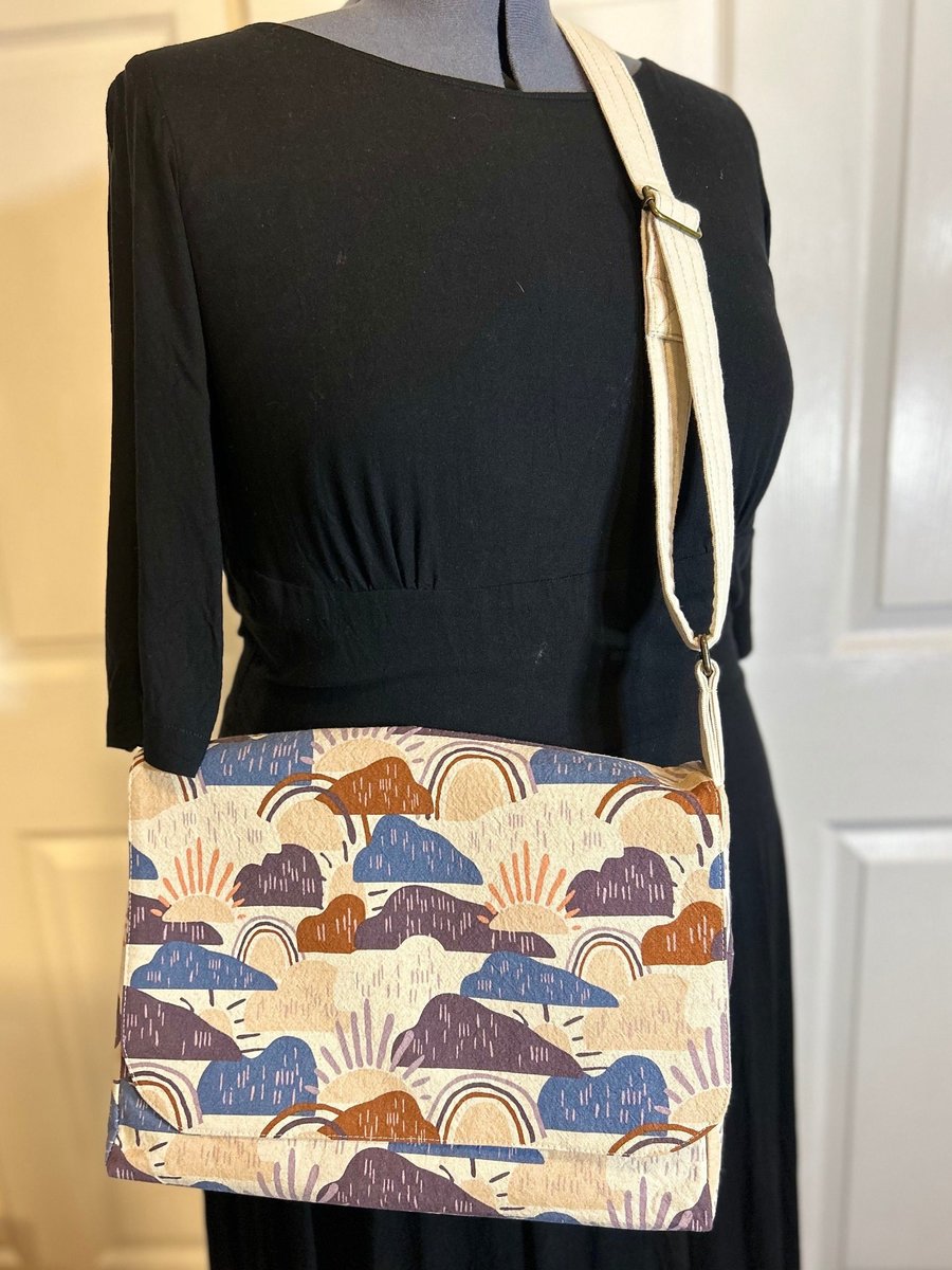 Sunny Rainy Day Snappy Messenger Bag