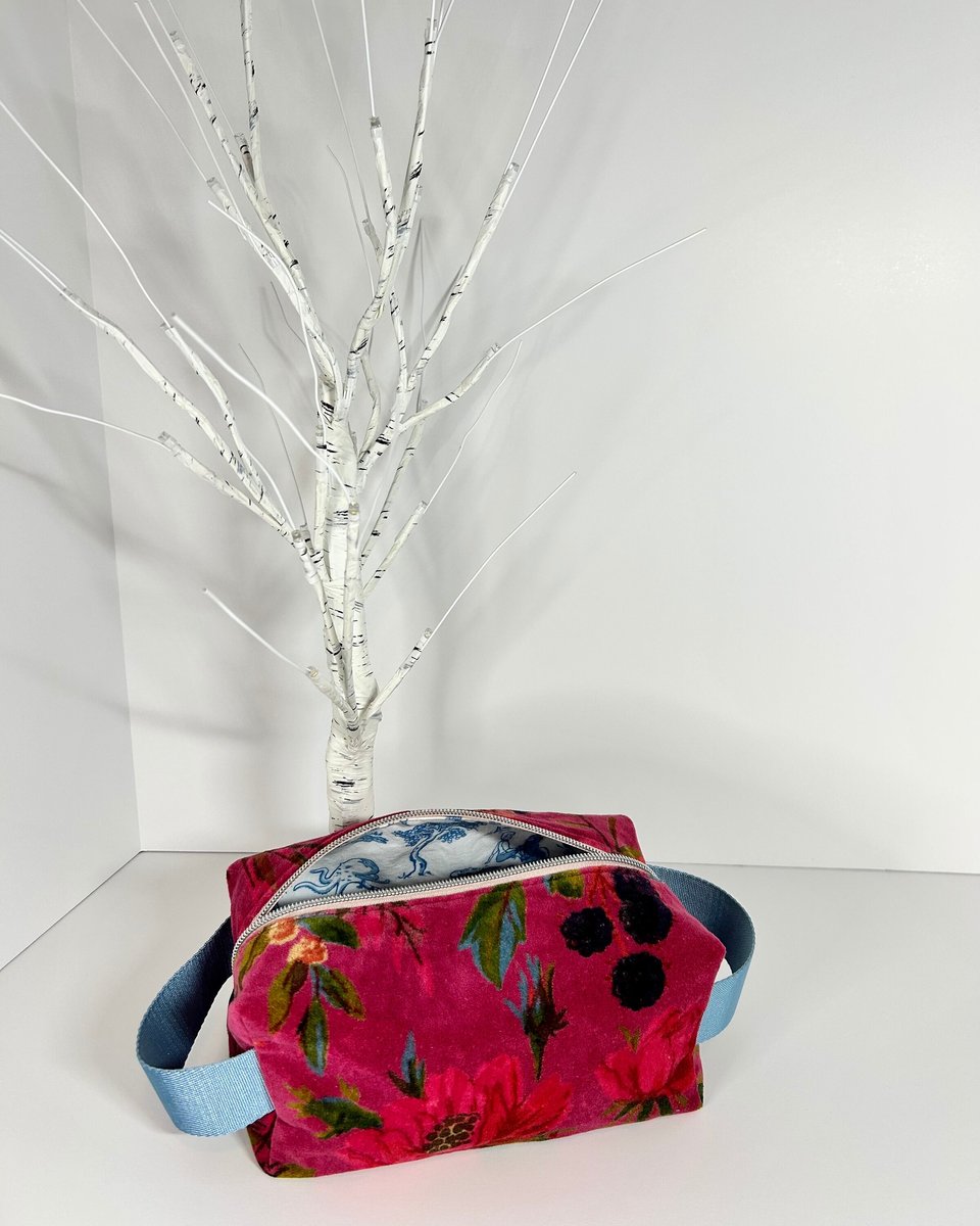 Velvet Birds Boxy Bag