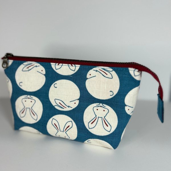 Round Bunny Little Zippy Bag